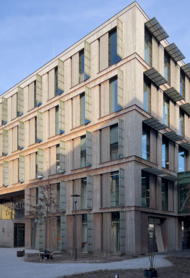 Gevel van het gebouw Plus Ultra 1 in Wageningen